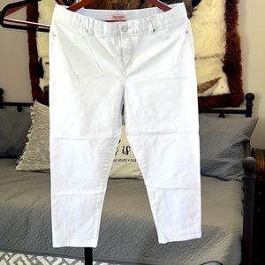 💜 Juicy Couture jeans stretch capris💜